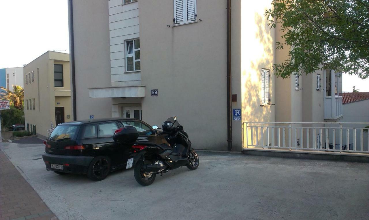 Apartment Viki Makarska Exterior photo